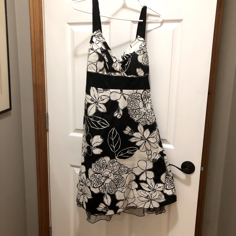☀️ Poet Black & White Floral Dress Size 11